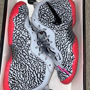 Cute Nike foam posite